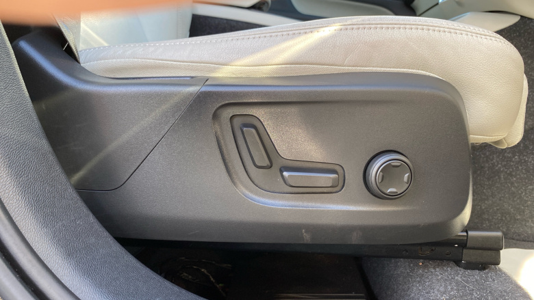 Volvo Xc40 2.0 B4P Inscription Pro 5dr Auto Petrol Estate